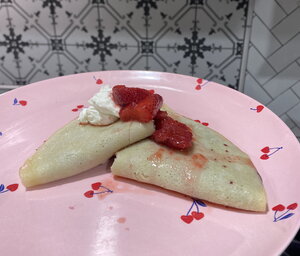 Low-fat Rice Flour Crepes by Georgia Hange