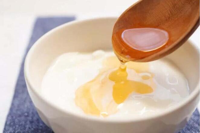 Scientists Reveal 'One Tablespoon' Yogurt Addition For Probiotic Boost