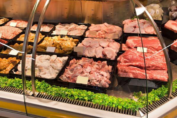 Raw meat in retail stores may carry pathogens that are resistant to antimicrobial treatment, posing a public health risk.